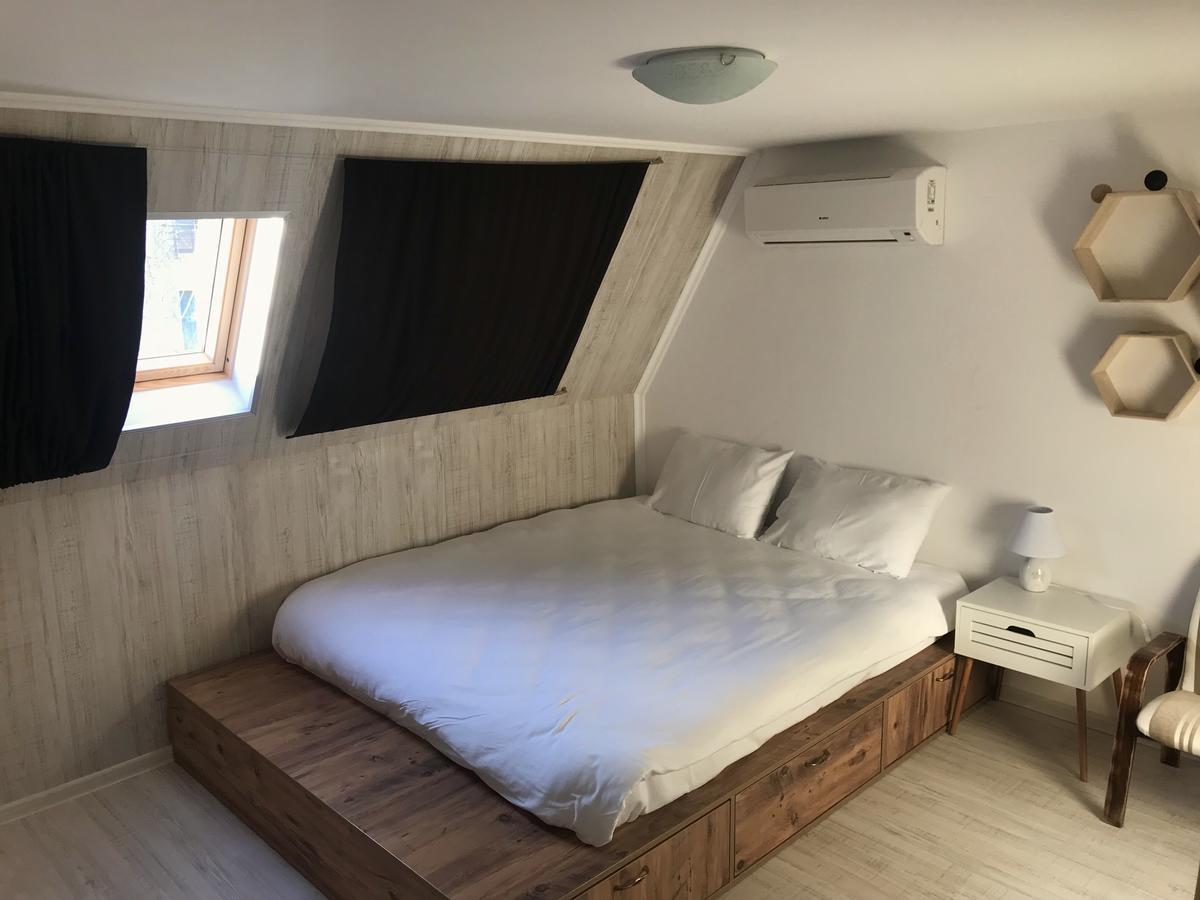 Family Hotel Garden Kurdzhali ภายนอก รูปภาพ